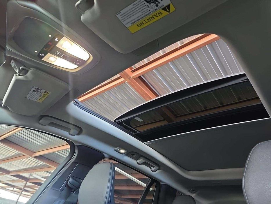 2025 Volvo XC90 Ultra Bright Theme 7 пассажиров