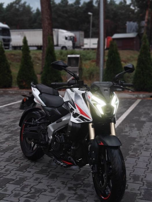 Bajaj pulsar ns 400z