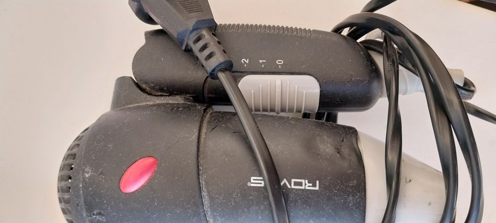 Продаю фен ровус