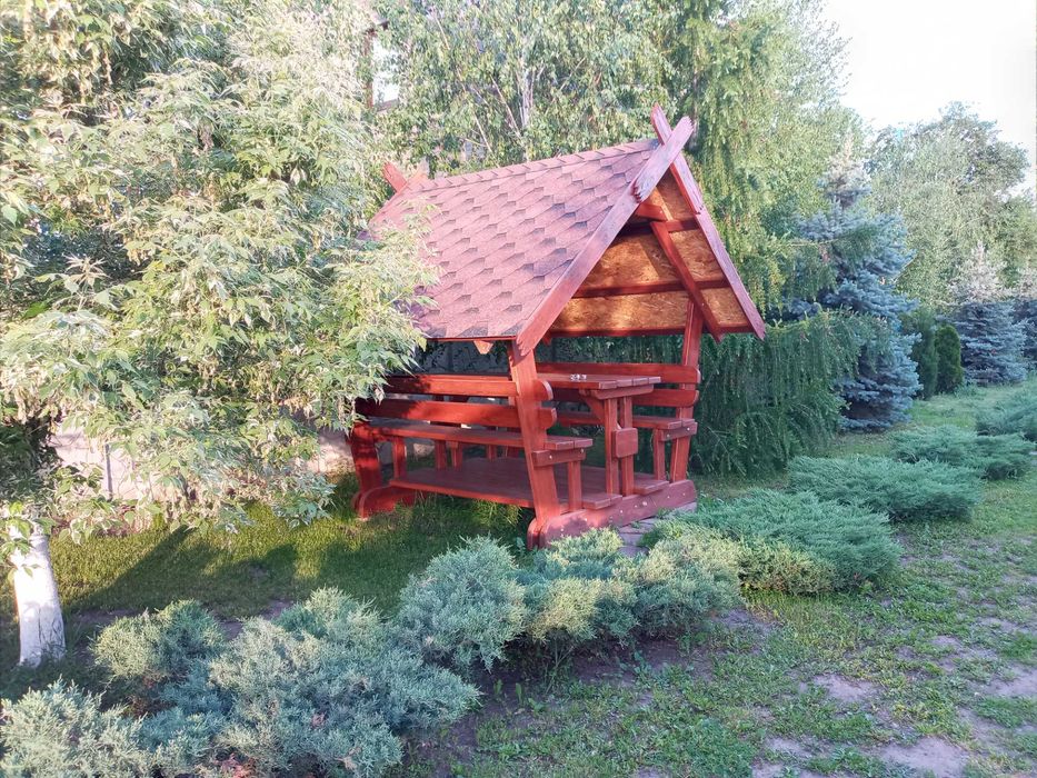 Аренда дома посуточно.Беседки, зал, мангал, бассейн,ландшафт, стадион