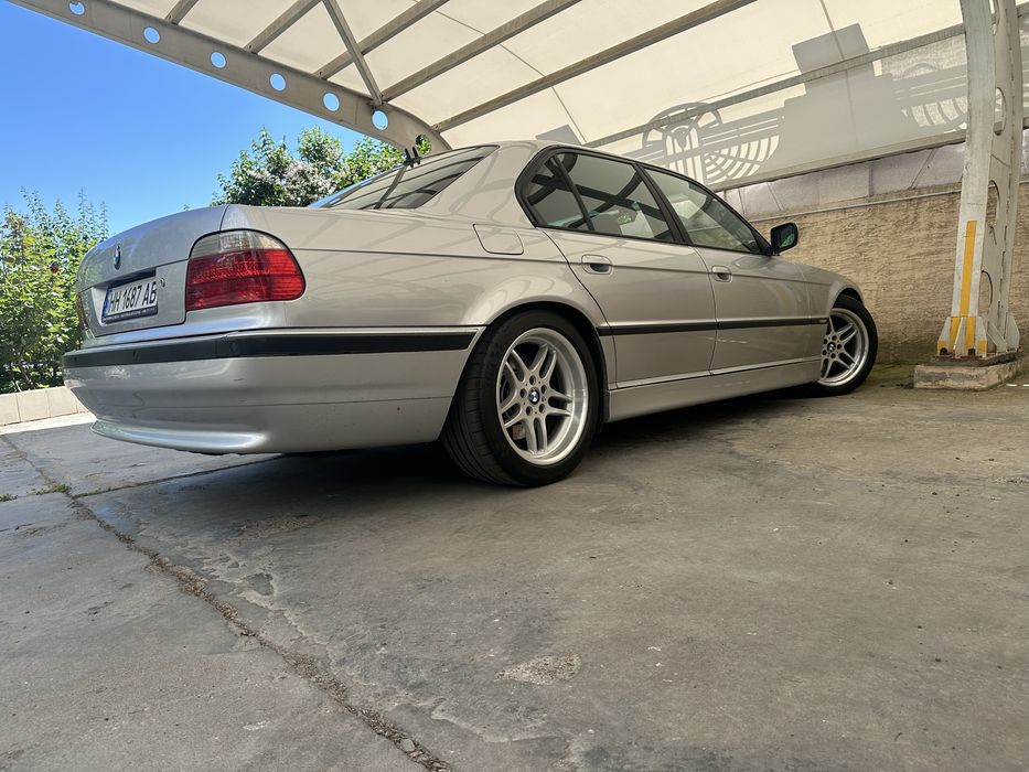 BMW 735i e38 отличное состояние