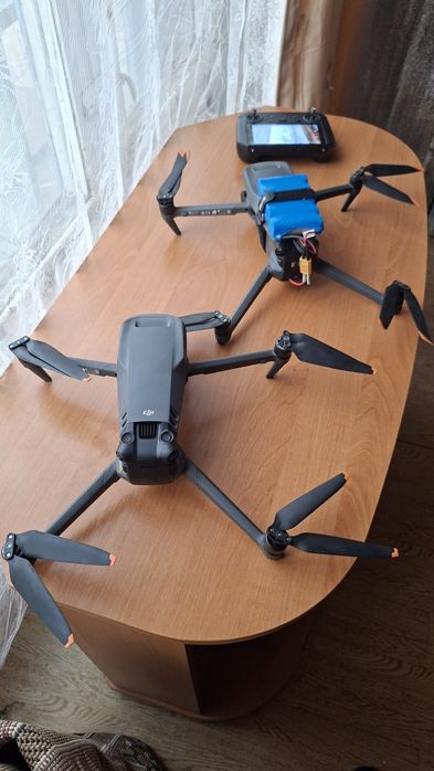 Квадрокоптер DJI Mavic 3 Pro