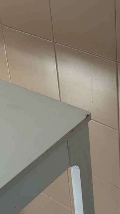 Vendo mesa IKEA VIHALS