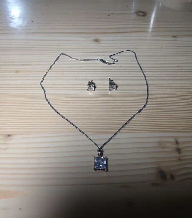 Набір срібний з цирконієвих підвіска, ланцюжок та сережки