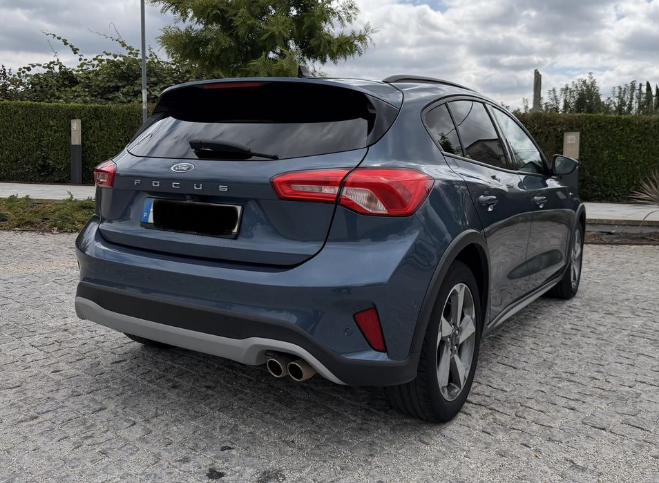 Ford Focus EcoBoost 125cv Active X Nacional um dono revisoes todas na marca
