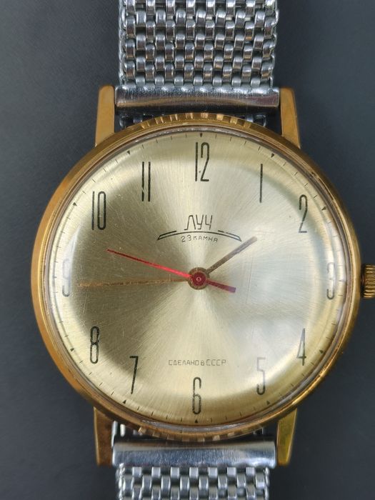 Позолочений наручний годинник позолоченные наручные часы Луч 2209 Au20