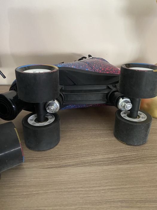 Patins marca Chaya