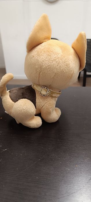 Cão peluche, marca The Dog. Será limpo antes de enviar.