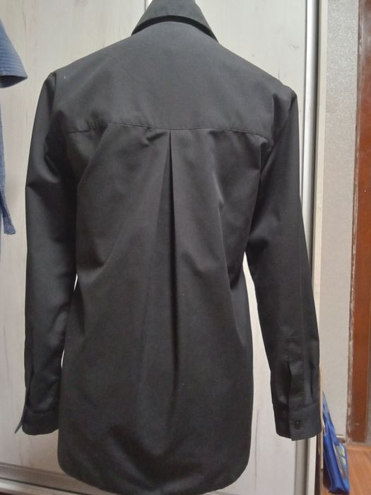 Базова чорна сорочка жіноча