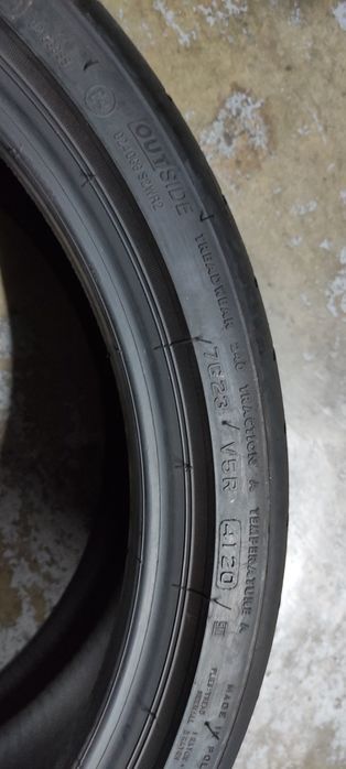 Pneus 245/35/19 semi novos