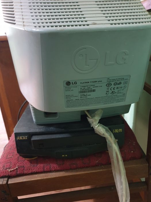 Монитор LG FLATRON.