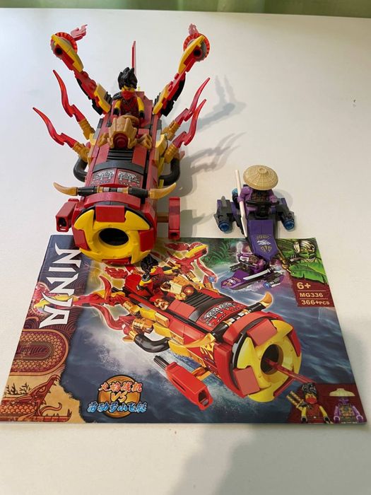 Конструктор Лего  истребитель