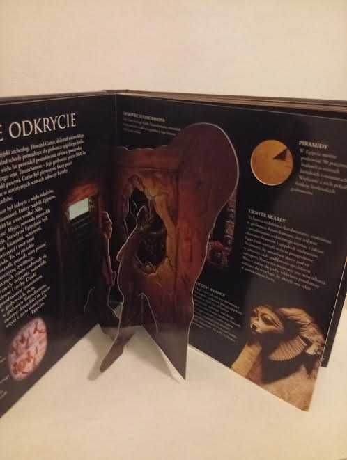 Grobowiec Tutanchamona /3-wymiarowe ruchome obrazki, okienka zakładki/