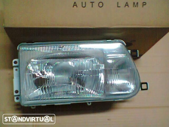 faróis da frente Toyota Dyna 250 e 280 (novos)