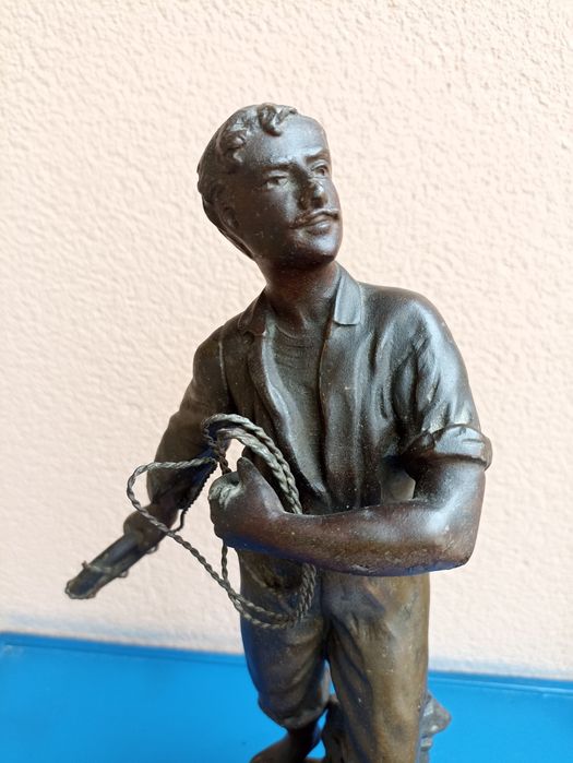 Estatueta escultura "Secours" (Resgate) Charles Ruchot 1880-1925