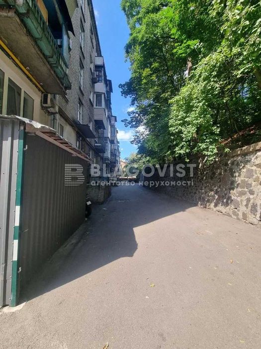 Продам 3-кімнатну квартиру Київ Бойчука 23 Кіквідзе