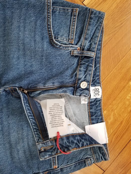 Продам жіночі джинси