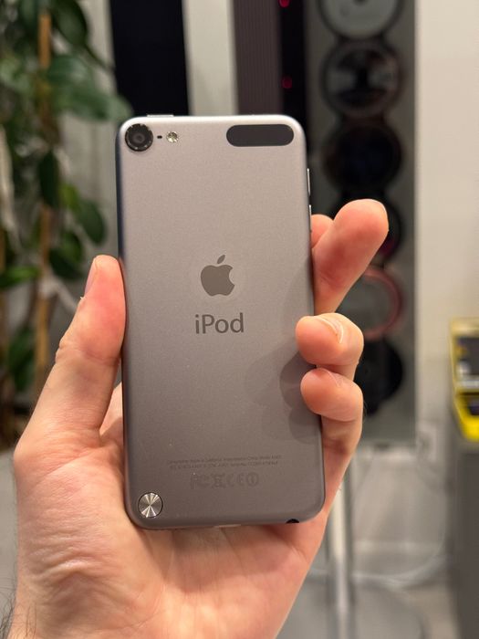 Apple iPod touch 5th gen 64GB mp3 плеєр space 89