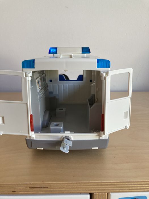 Playmobil karetka ambulans