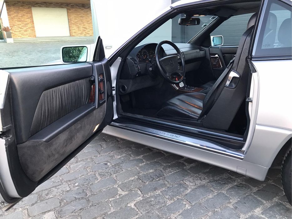 Mercedes-Benz SL 320