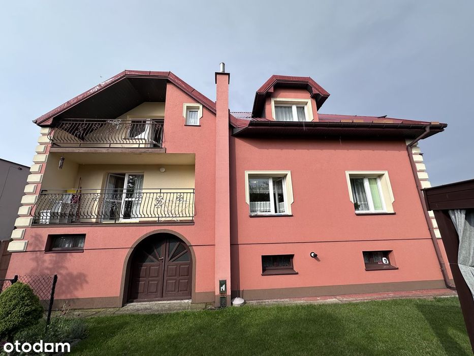 Dom | 260 m² | 2 garaże | Działka ok. 800 m² | Ostrowiec Świętokrzyski