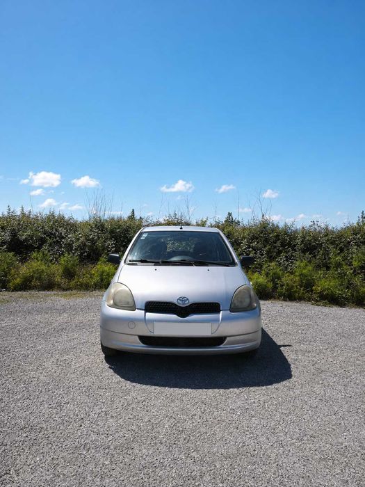 Vendo Toyota Yaris 2002