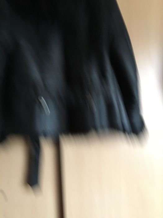 Короткая кожаная куртка на натуральном мезу