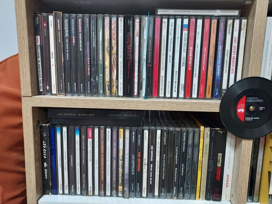 Vendo coleção de cds originais