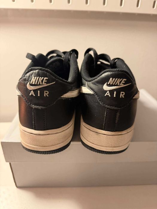 Buty czarno-białe Nike air force 1LV8
