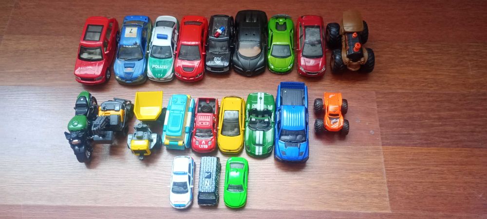 Autka - zestaw 21 sztuk.