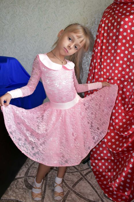 Продам сукню для бальних танців.