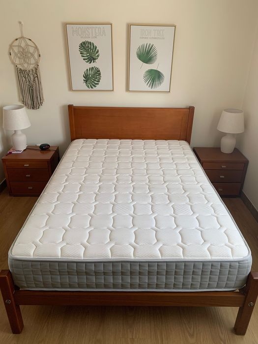 Cama de casal 140 x 200 cm