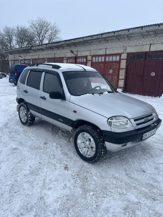 chevrolet niva,нива шевроле