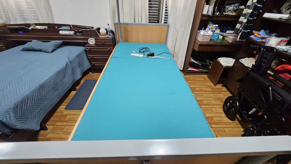 Cama ACCENT com guardas madeira + colchão viscoelastico + Pendural