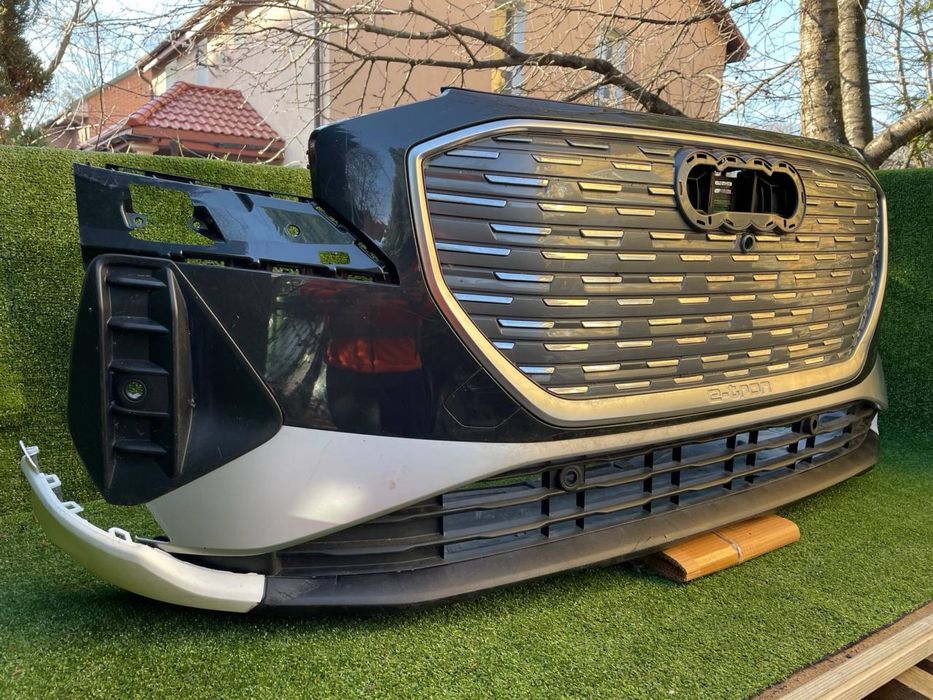 Audi Q4 E-tron 89A бампер передній S-line +спойлер +решітка