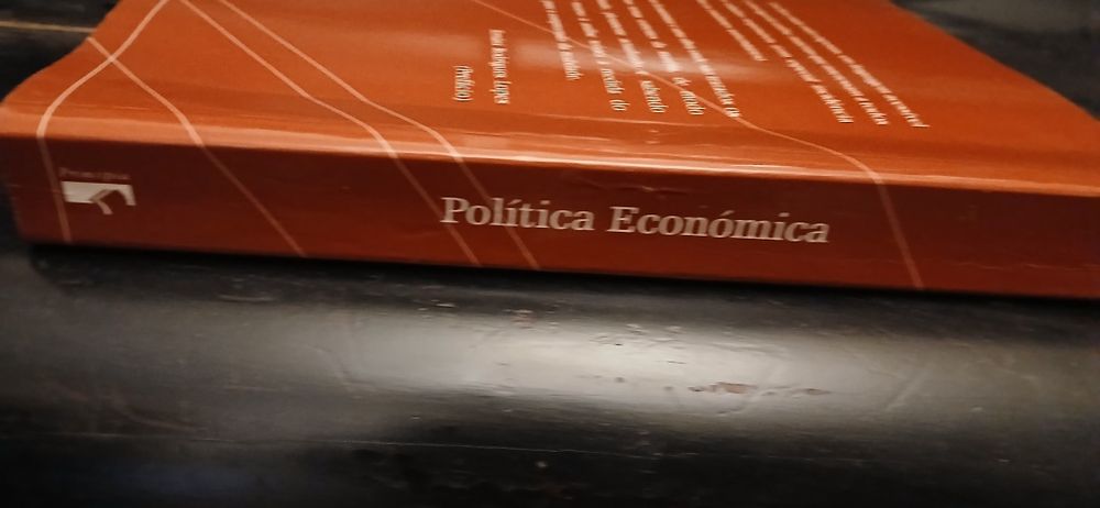 Política  Económica  António  Mendonça Pinto