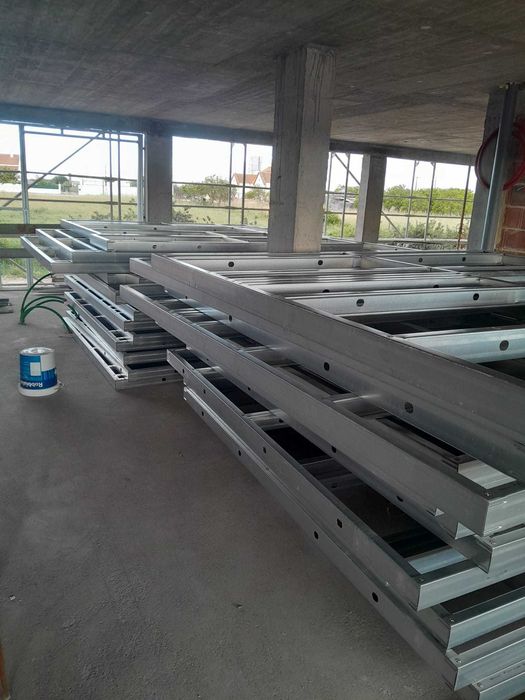 Pladur e steel frame
