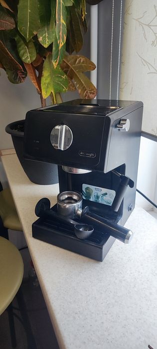 Рожковая кофеварка DeLonghi ECP 31.21 BK.