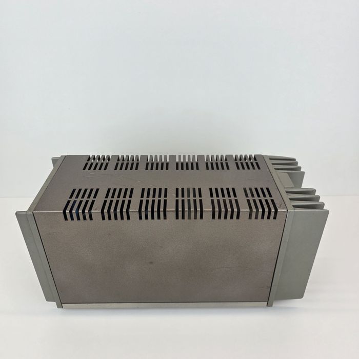 Quad 303 amplificador