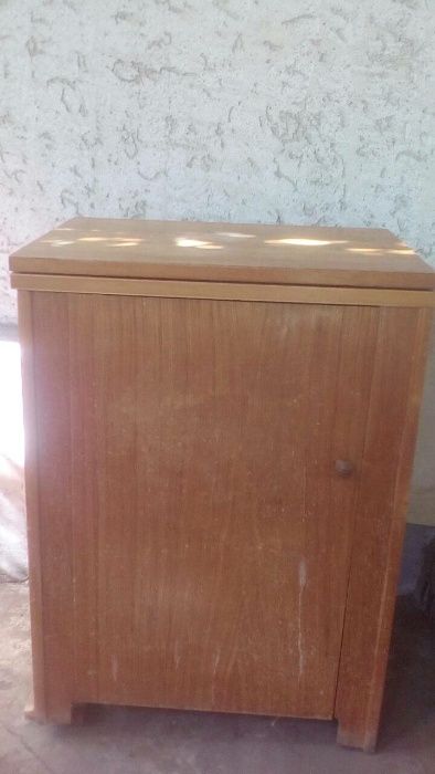 Швейная машинка ПМЗ им. Калинина стол тумба ссср отличное состояние