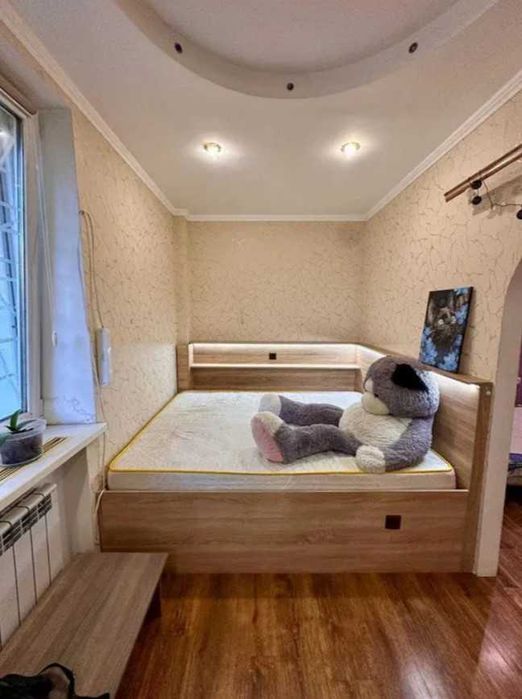 3 кім в цеглі з АВТОНОМКОЮ район РОБОЧА (721111)