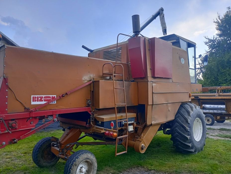 Kombajn Bizon Z056 Super/Sieczkarnia/Stół do rzepaku
