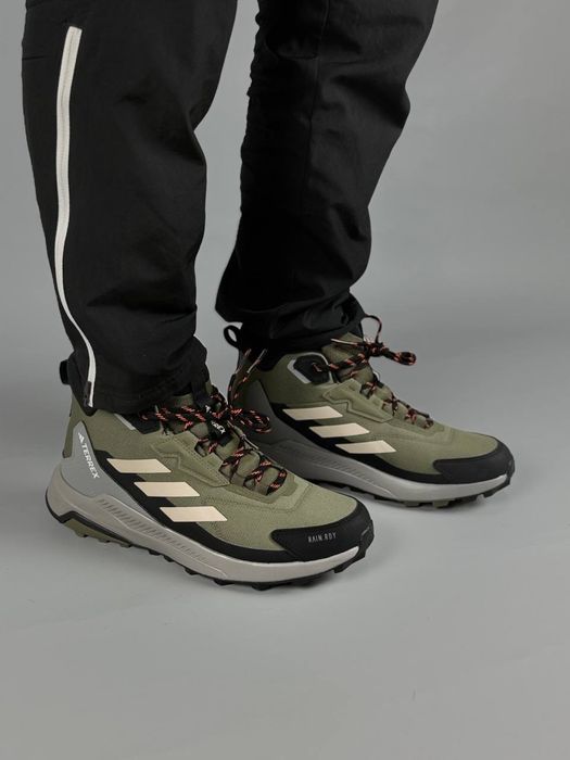 Ботінки adidas terrex зелені оригінал чоловічі водонепроникні