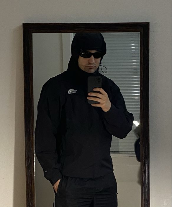 (L) THE NORTH FACE Черная курточка на мембране весенняя осенняя tnf