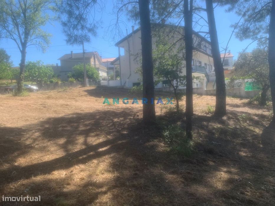 ANG481 - Terreno para construção para Venda em Campo Amarelo, Leiria