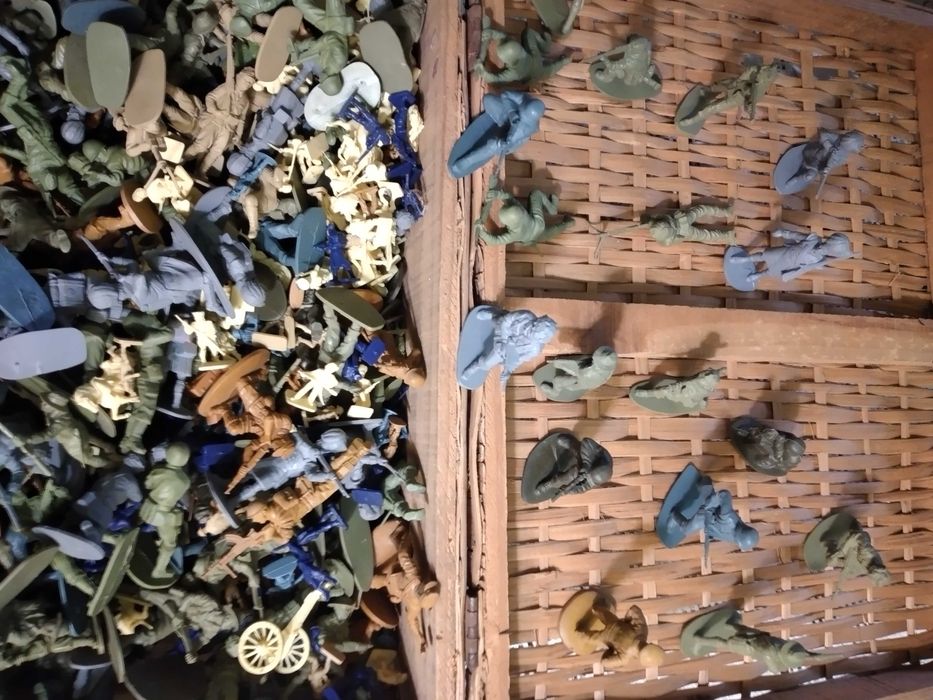 Figuras de soldados da segunda guerra mundial