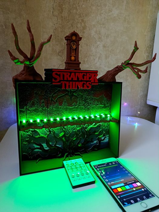 3D-диорама  STRANGER THINGS с RGB-подсветкой Дивні Дива Kinder Joy