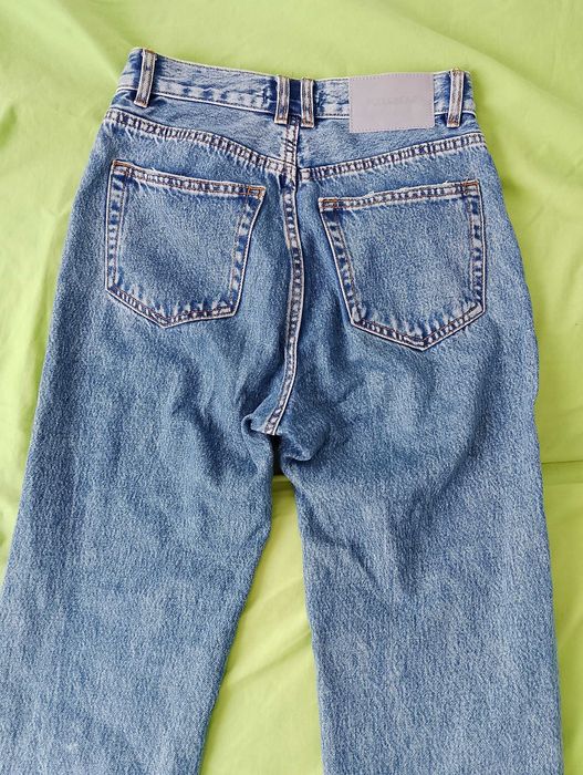 PULL & BEAR. Ładne jeansy damskie.