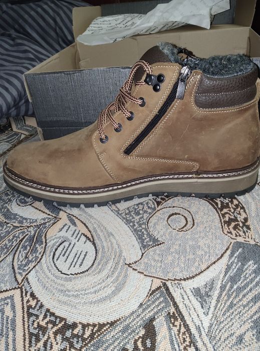 Продам Нові!!!Чоловічі  зимові черевики(ботинки)