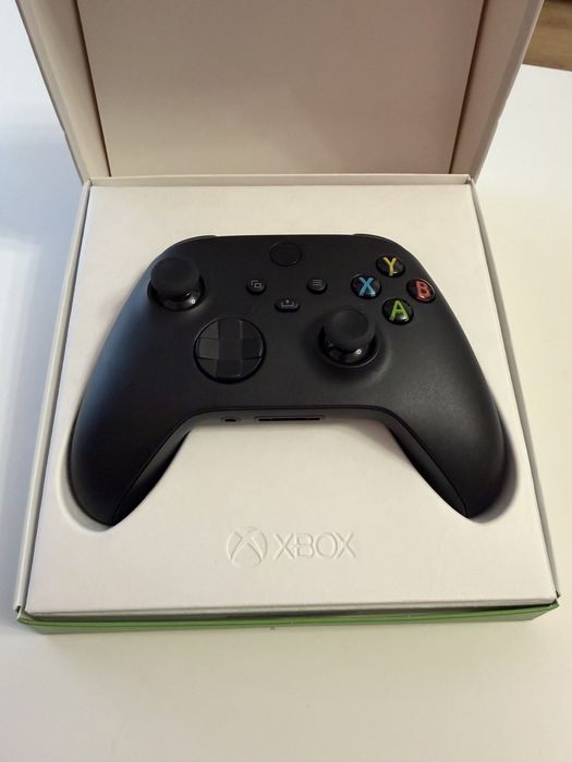 Kontroler bezprzewodowy Microsoft XBOX Carbon Black - stan idealny